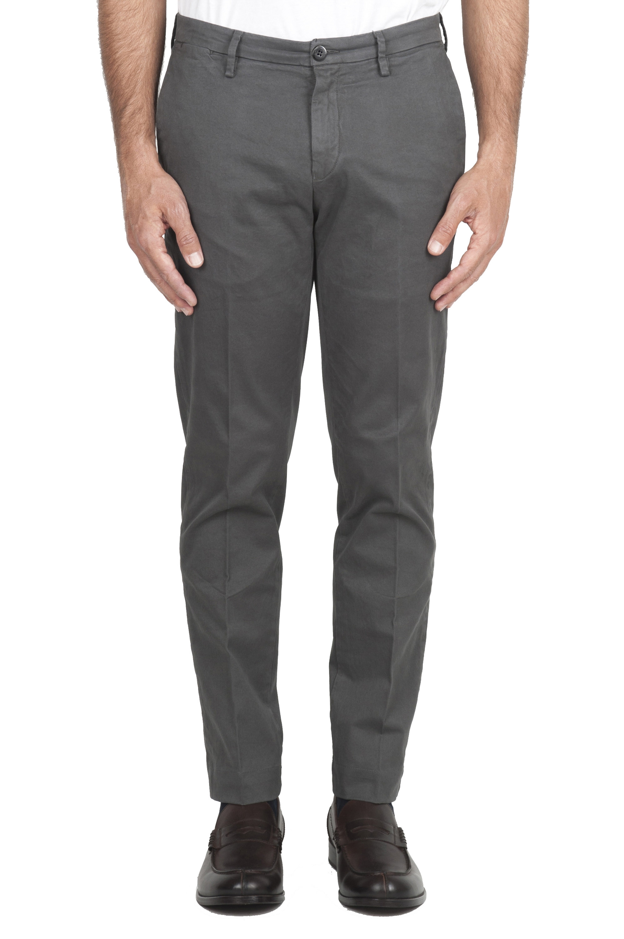 SBU 02921_2020AW Pantalones chinos clásicos en algodón elástico gris 01