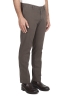 SBU 02924_2020AW Pantalones chinos clásicos en algodón elástico marrón 02