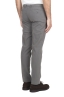 SBU 02927_2020AW Pantalones chinos clásicos en algodón elástico gris claro 04