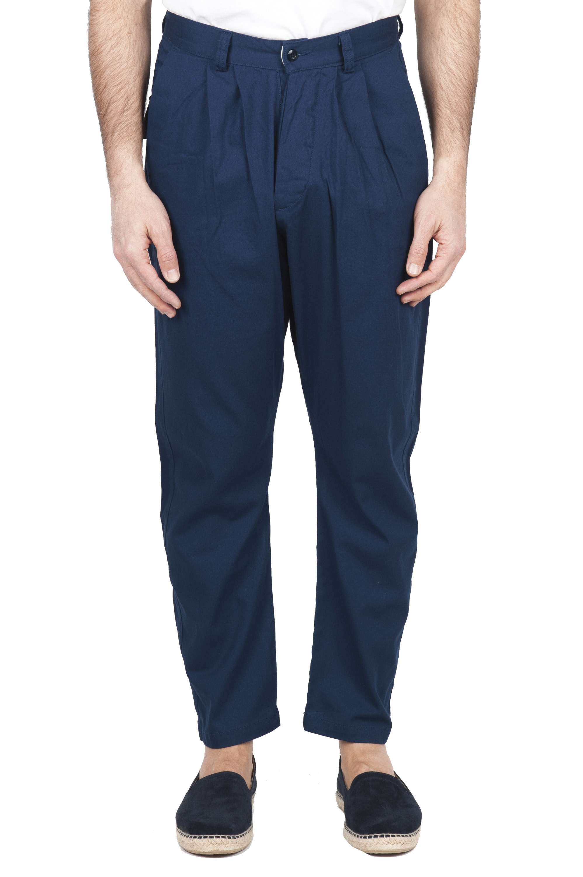 SBU 03267_2021SS Pantalón japonés de dos pinzas en algodón azul 01