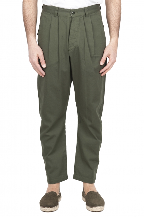 SBU 03270_2021SS Pantalón japonés de dos pinzas en algodón verde 01