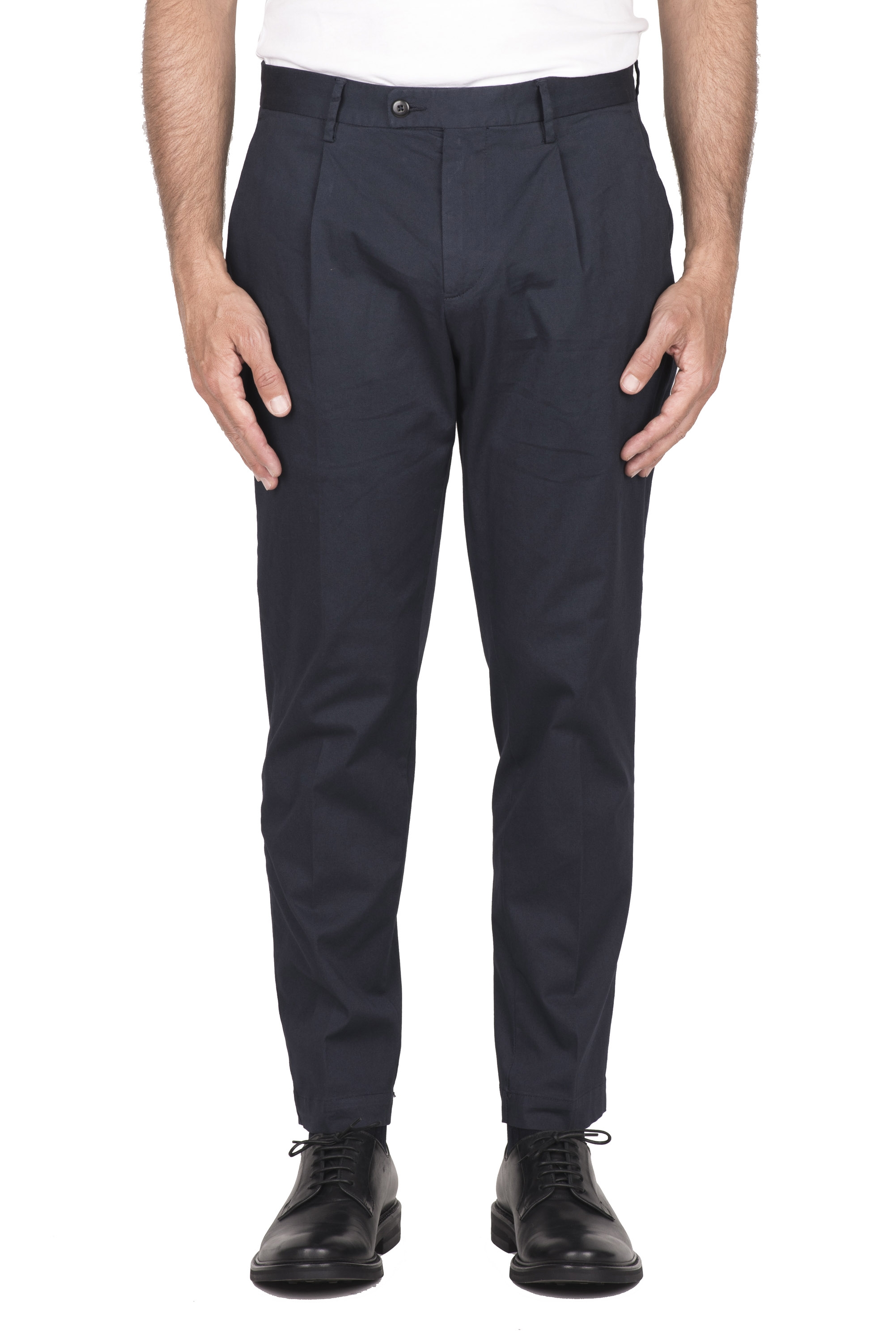 SBU 03424_2021AW Pantaloni classico in cotone elasticizzato con pinces blue 01