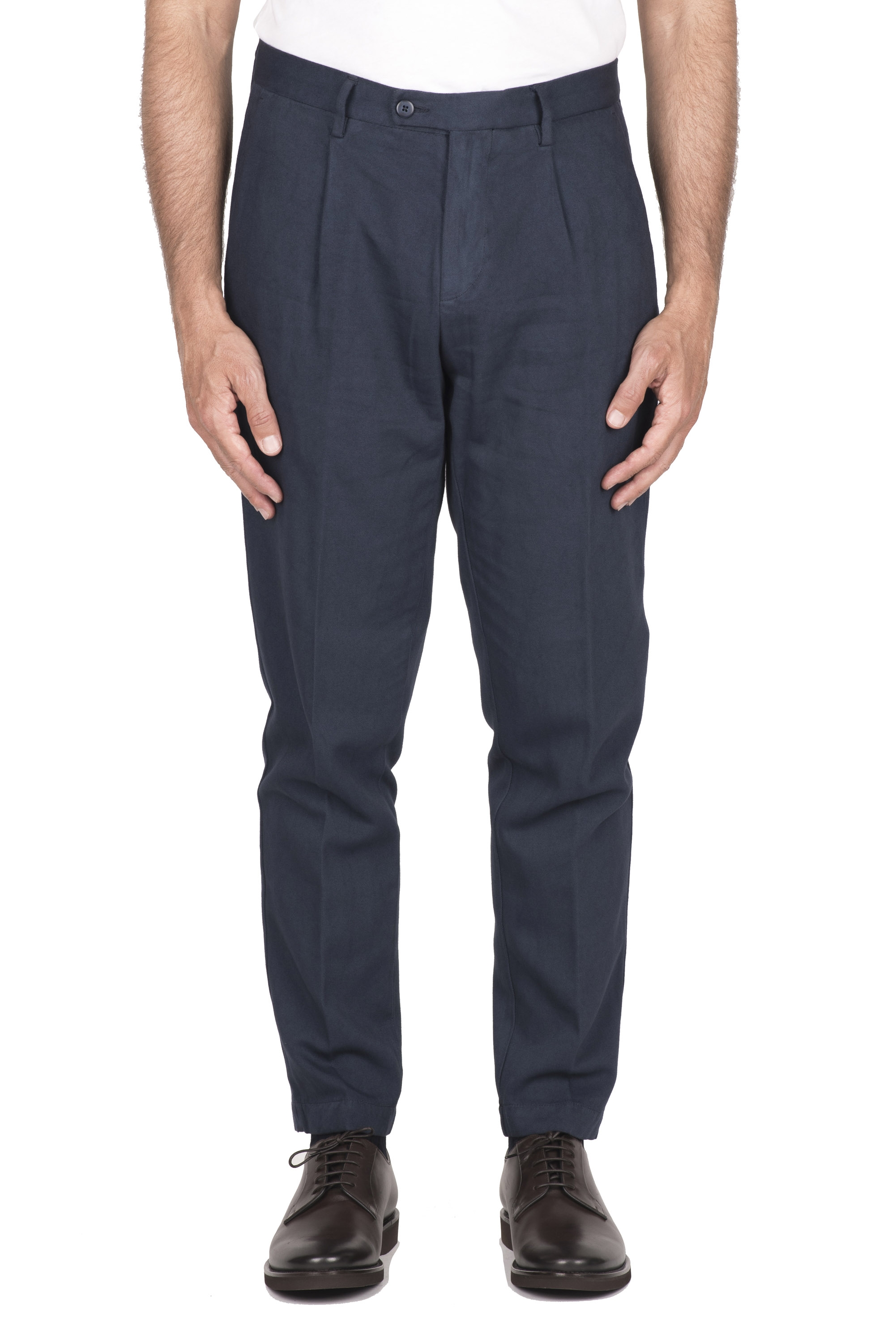 SBU 03429_2021AW Classic blue stretch cotton pants with pinces 01