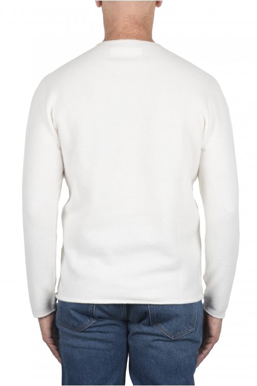 SBU 03493_2021AW White merino extra fine blend round neck sweater  01