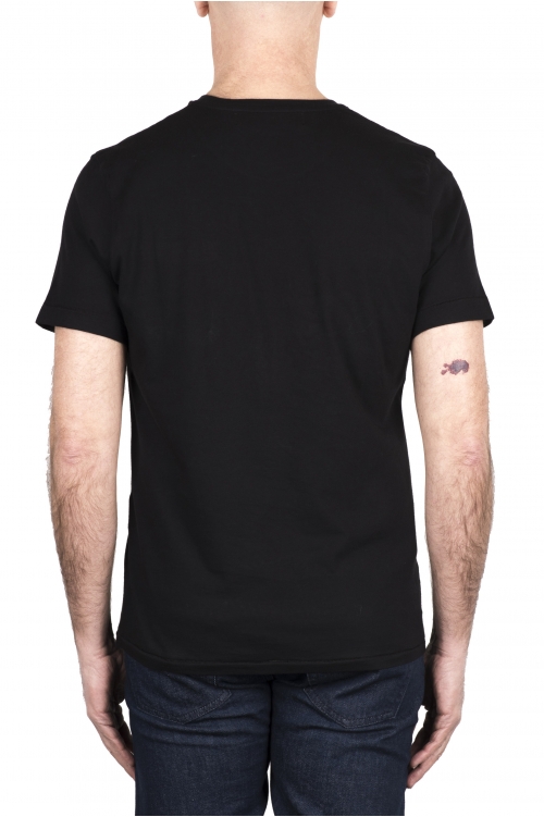 SBU 03328_2021AW Camiseta de algodón negro de cuello redondo y bolsillo de parche 01