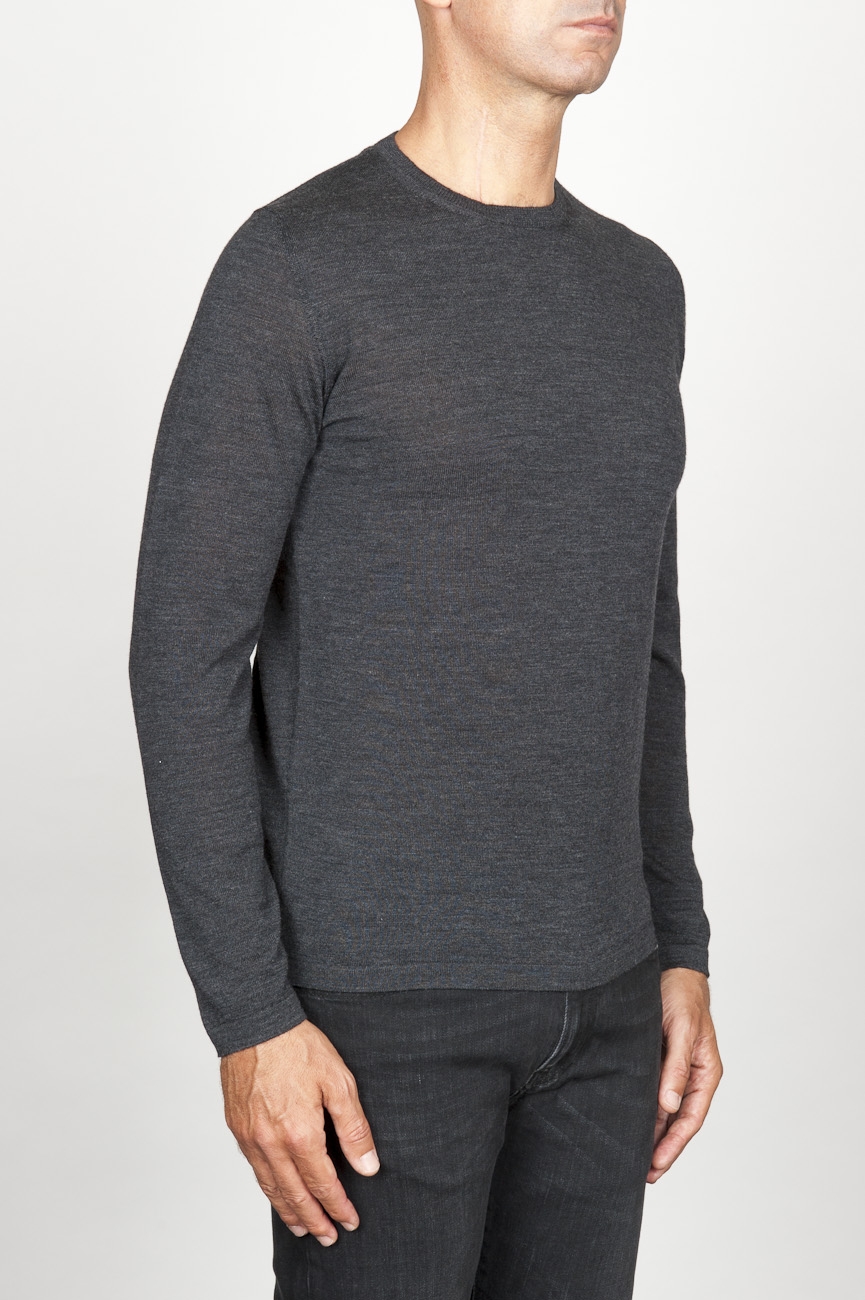 Classic crew  neck  sweater  in grey merino wool