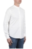 SBU 03749_2022SS Camicia con collo coreano in cotone bianca 02