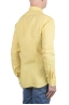 SBU 03758_2022SS Camicia classica in lino gialla 04