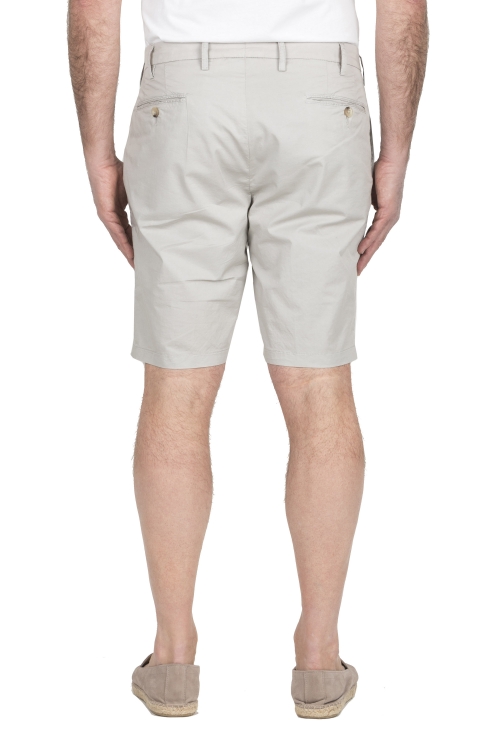 SBU 03886_2022SS Pearl grey stretch cotton ultra-light chino short pants 01