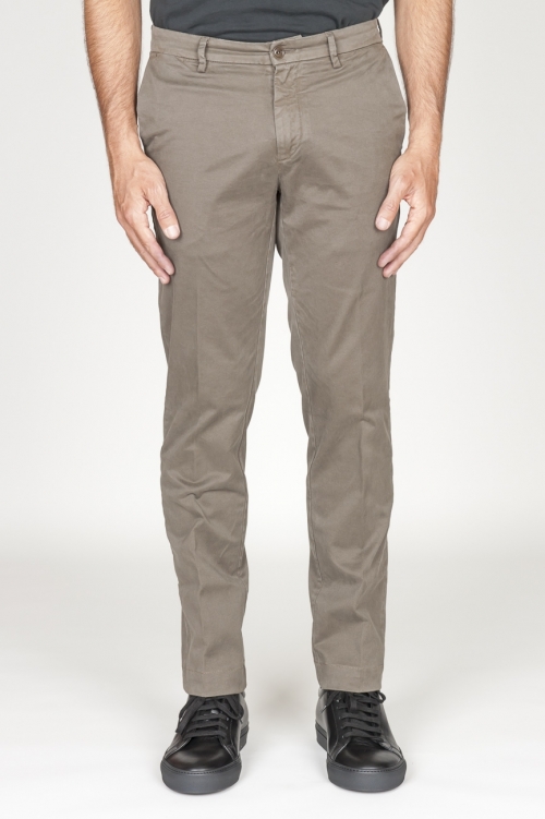 SBU 00967 Clásico pantalón chino en algodón elástico marrón 01