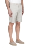 SBU 04153_2023SS Pearl grey stretch cotton ultra-light chino short pants 02