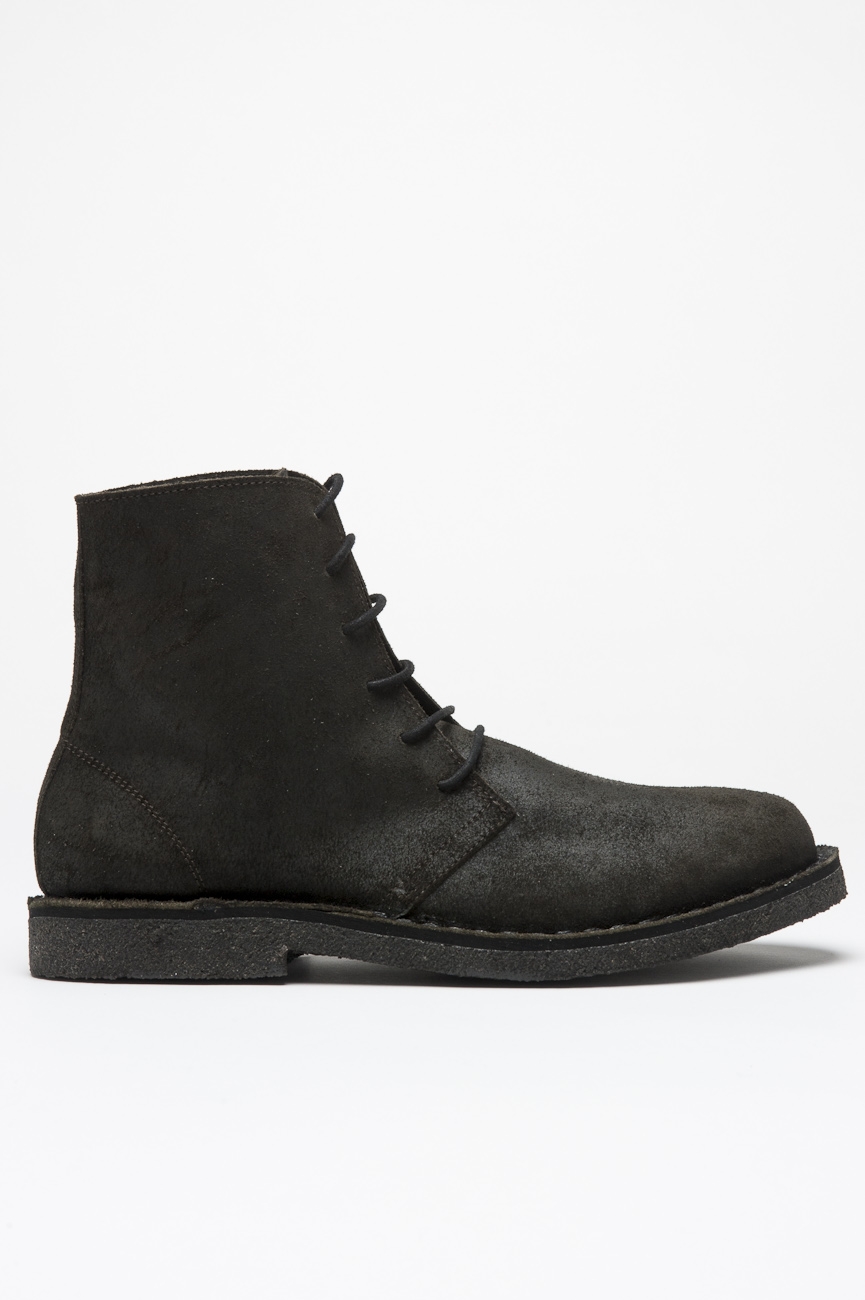 SBU 00991 Classic high top desert boots in black oiled leather 01