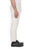 SBU 04605_23AW Pantaloni classico in cotone bianco elasticizzato con pinces 03