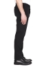SBU 04610_23AW Pantalón chino clásico en algodón elástico negro 03