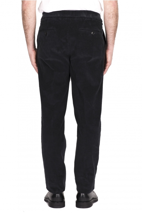 SBU 04629_23AW Pantalon confort en velours côtelé stretch noir 01