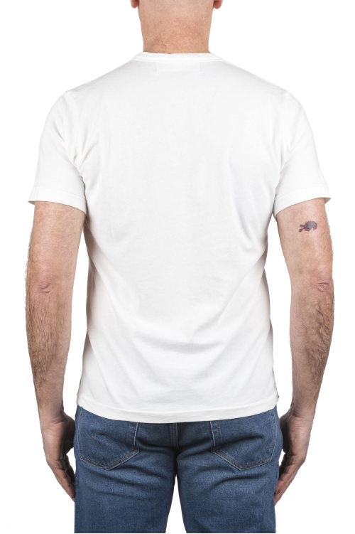 SBU 04651_23AW Camiseta de algodón blanca de cuello redondo y bolsillo de parche 01