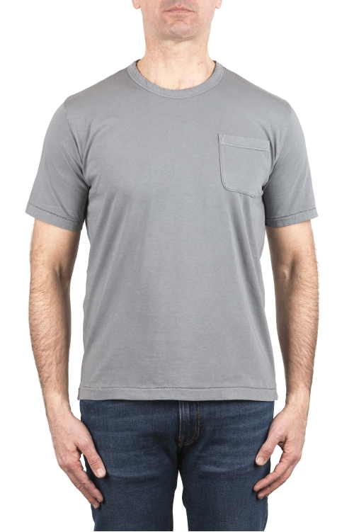SBU 04653_23AW Camiseta de algodón gris de cuello redondo y bolsillo de parche 01