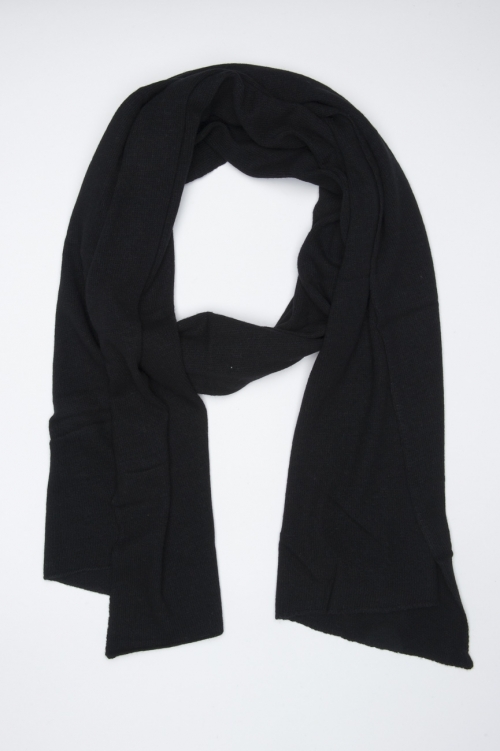 SBU 01021 Classic winter scarf in black cashmere blend  01