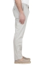 SBU 04976_24SS Pantaloni chino in cotone stretch super leggero perla 03