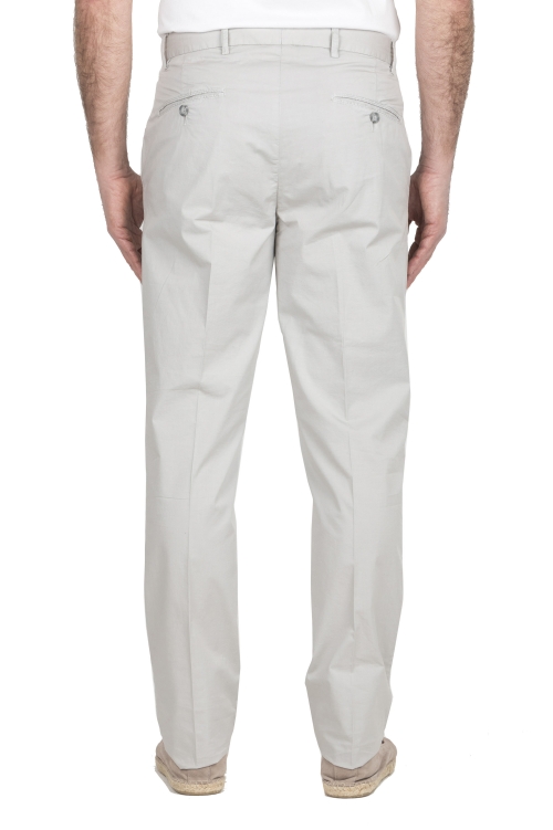 SBU 04976_24SS Chino pants in pearl ultra-light stretch cotton 01