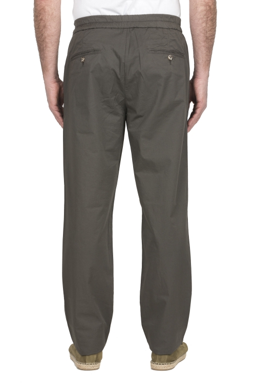 SBU 04989_24SS Pantalón confort de algodón elástico marrón 01