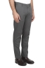 SBU 01536 Pantalones chinos clásicos en algodón elástico gris 02