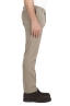 SBU 01541 Pantalones chinos clásicos en algodón elástico beige 03