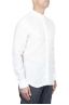 SBU 01628 Camicia classica con collo coreano in lino bianca 02