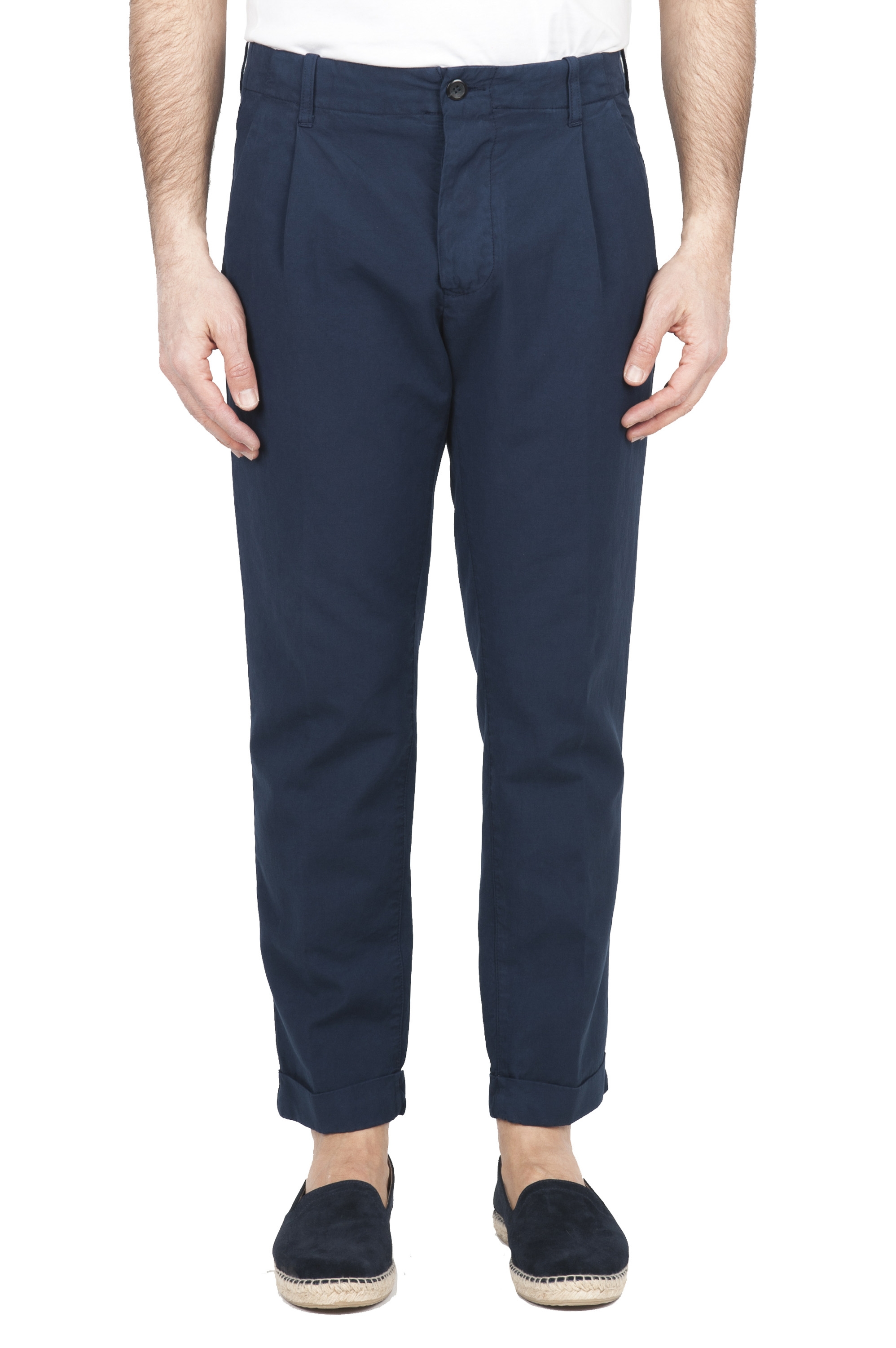 SBU 01675 Pantaloni classico in cotone con pinces e risvolto blu 01