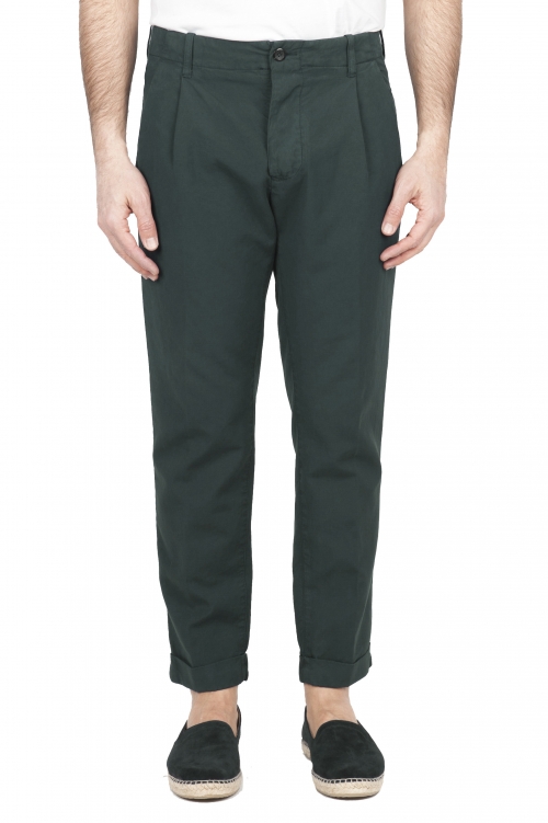 SBU 01677 Pantalón clásico de algodón verde con pinzas y puños 01