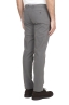 SBU 01543_19AW Pantalones chinos clásicos en algodón elástico gris claro 04