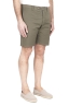 SBU 01960_2020SS Ultra-light chino short pants in green stretch cotton 02