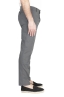 SBU 01969_2020SS Pantalón chino clásico en algodón elástico gris 03