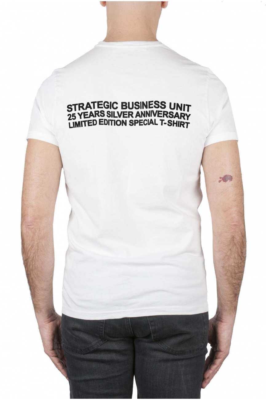 SBU 01787_2020SS Round neck white t-shirt 25 years anniversary print 04