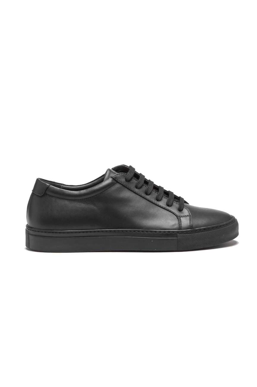 SBU 01527_2020SS Classic lace up sneakers in black calfskin leather 01
