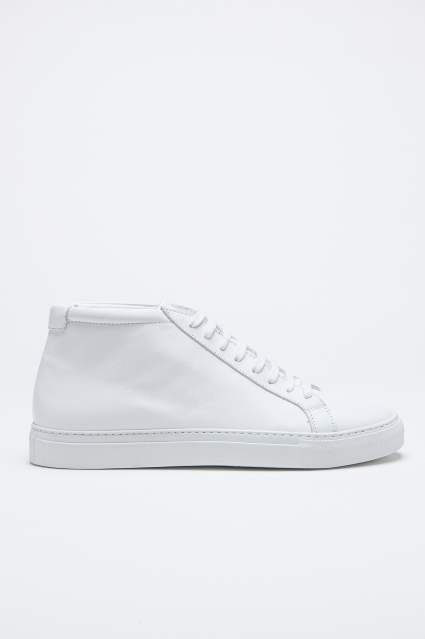 Classic Mid Top Sneakers In White Calf-Skin Leather
