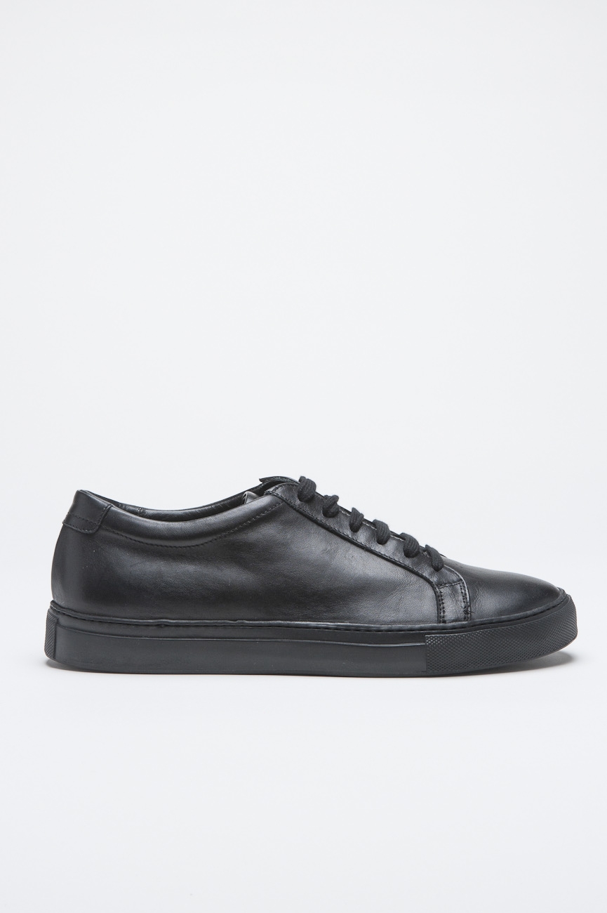 Classic Sneakers In Black Calf-Skin Leather